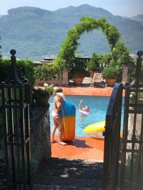 Villa Paradiso,stunning views ac heated pool